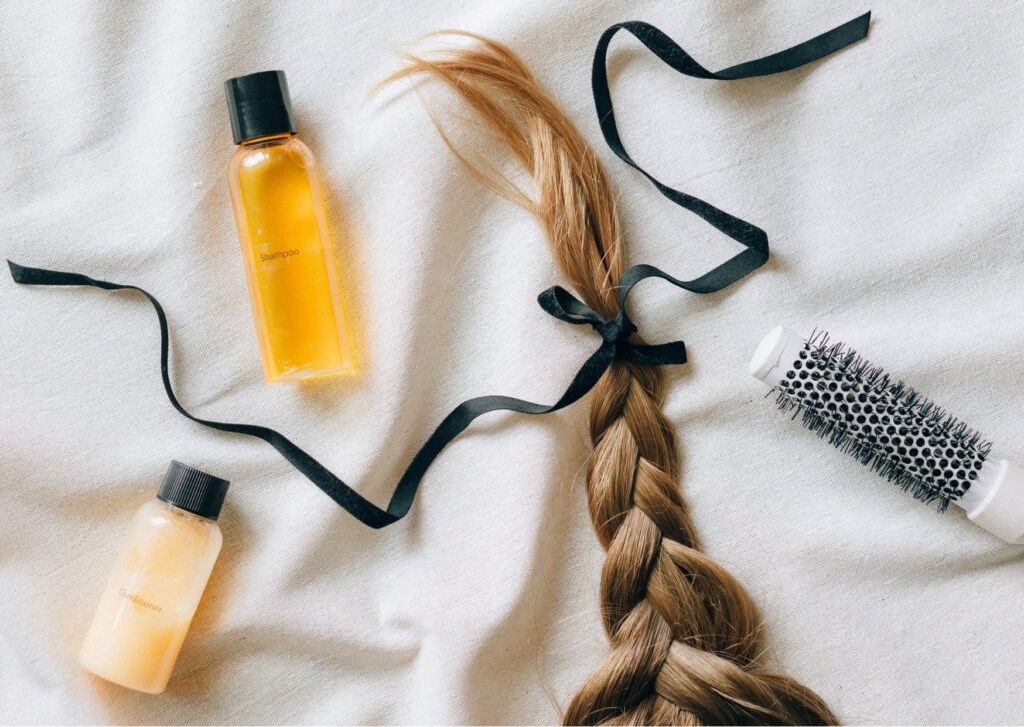 Nos 10 meilleures astuces pour des cheveux brillants ! - Mademoiselle